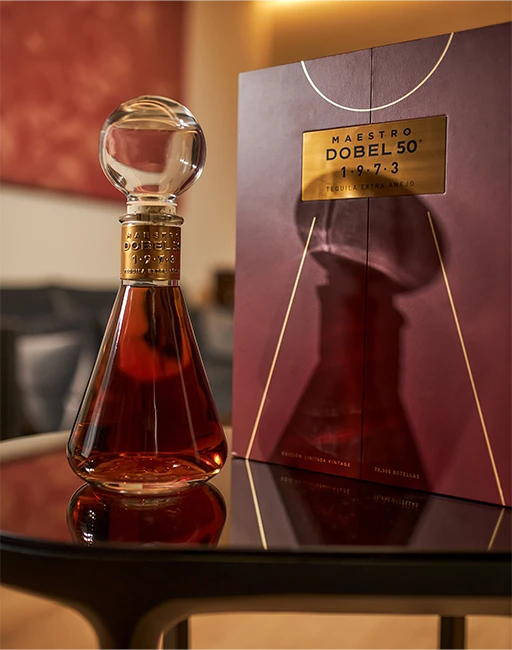 Botella Dobel 50 1973