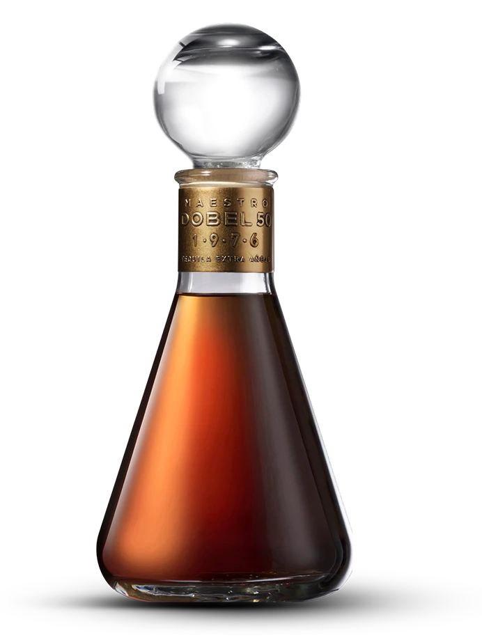 Botella-Maestro-Dobel-50-1976-Extra-anejo