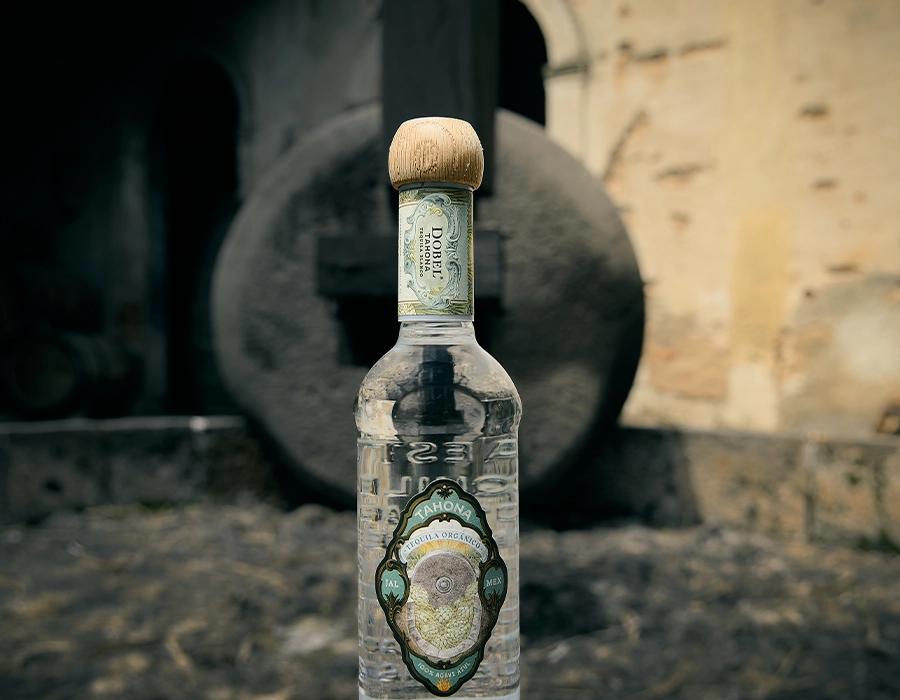 Dobel Tahona: la expresión artesanal y orgánica del tequila blanco