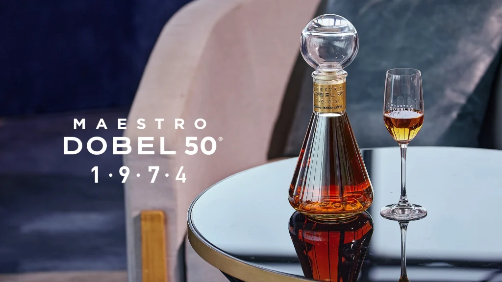 La cima del tequila añejo: Maestro Dobel 50 Extra añejo Edición 1974.