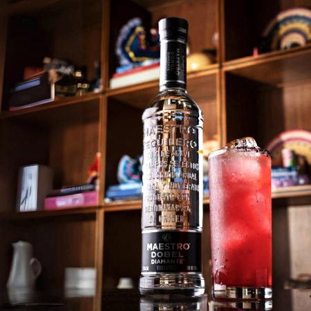 Paloma Diamante con Maestro Dobel Diamante